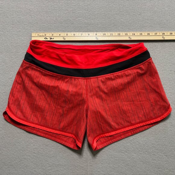 Lululemon Athletica Low Rise Hotty Hot Lined Shorts 2.5” Red w/Black Size 8 - Picture 2 of 10